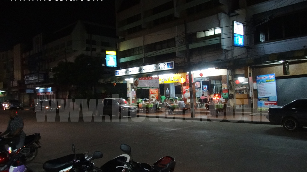 เที่ยวจังหวัดน่าน ราดหน้ายอดผักเมืองน่าน