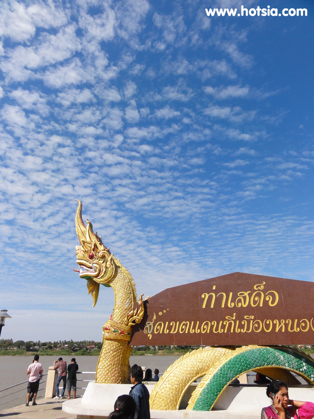 เที่ยวหนองคาย ตลาดท่าเรือ ท่าเสด็จ