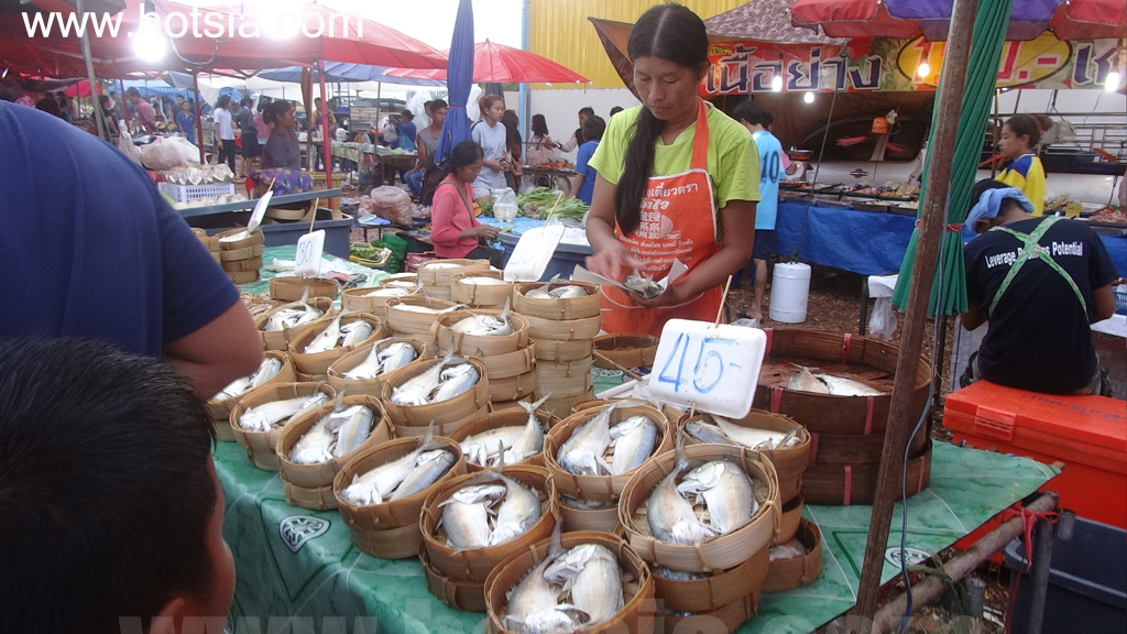 หนองคาย ตลาดเย็นโพนพิสัย