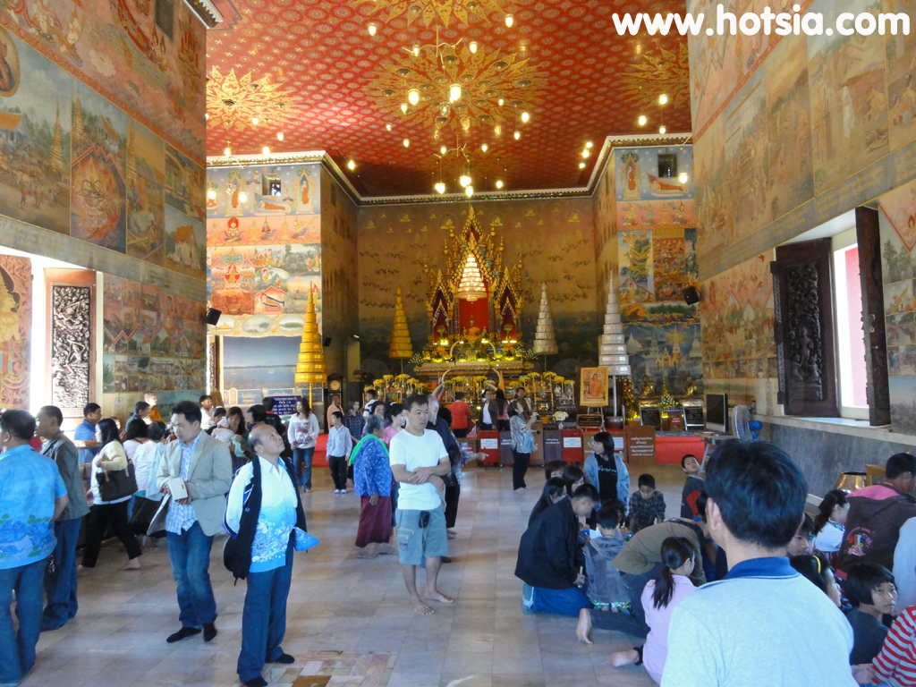 เที่ยวหนองคาย หลวงพ่อพระใสวัดโพธิ์ชัย