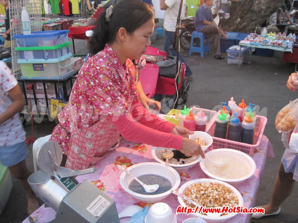 ลำปาง ถนนคนเดินกว๊านพะเยาและตลาดเช้าชาวพะเยา