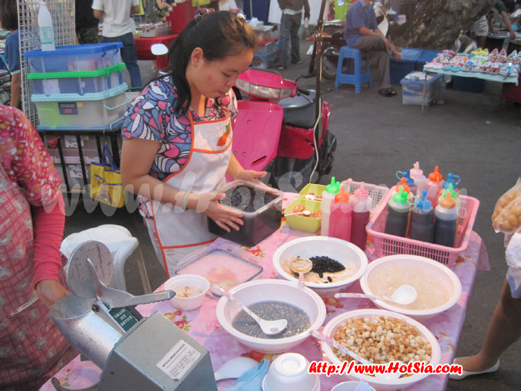 ลำปาง ถนนคนเดินกว๊านพะเยาและตลาดเช้าชาวพะเยา