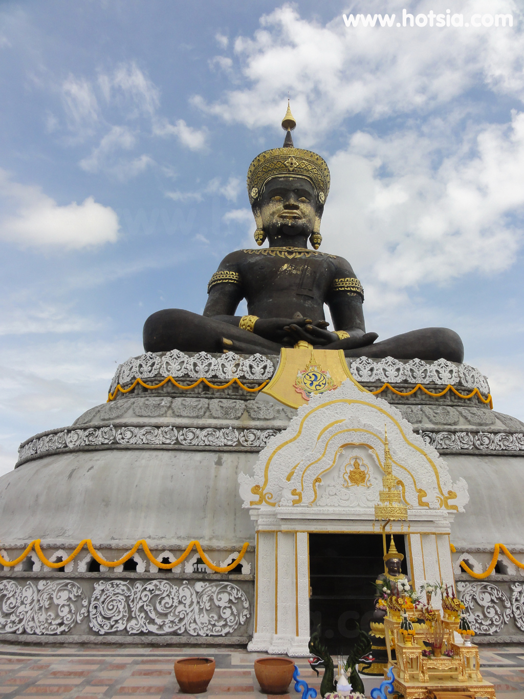 เที่ยวเพชรบูรณ์ พระพุทธมหาธรรมราชา ใหญ่ที่สุดในโลก จังหวัดเพชรบูรณ์
