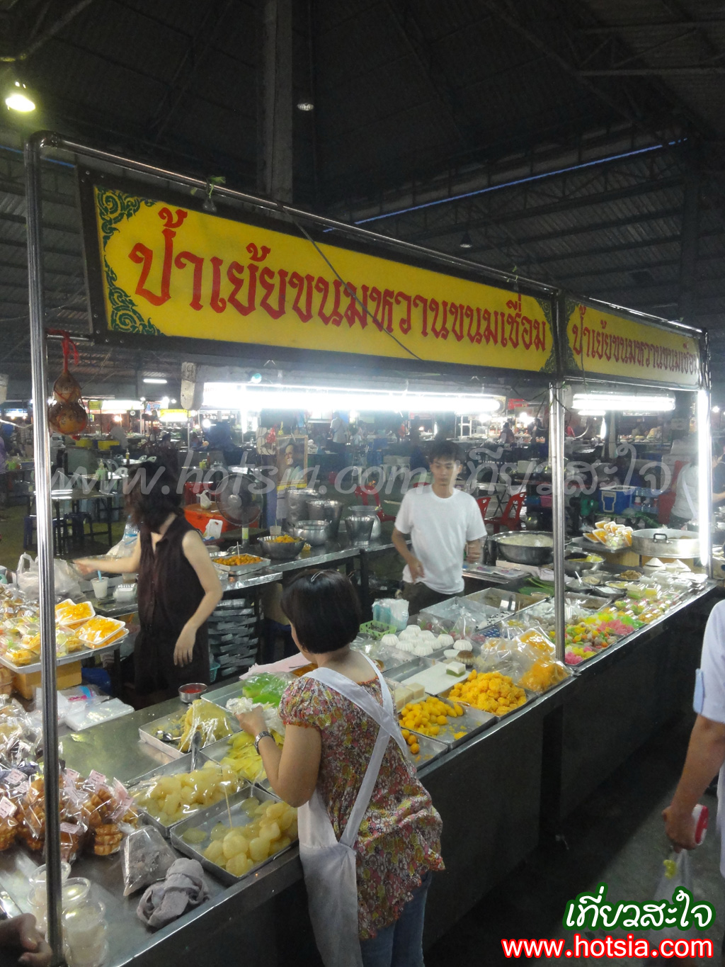 เที่ยวเพชรบุรี ตลาดโต้รุ่งเพชรบุรี