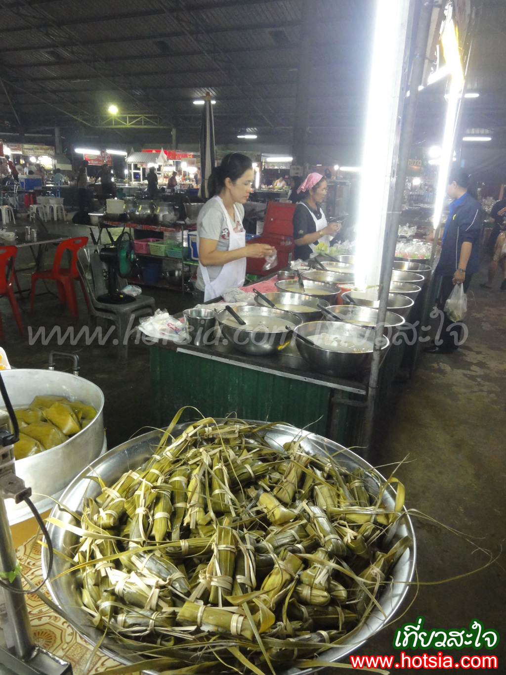 เที่ยวเพชรบุรี ตลาดโต้รุ่งเพชรบุรี