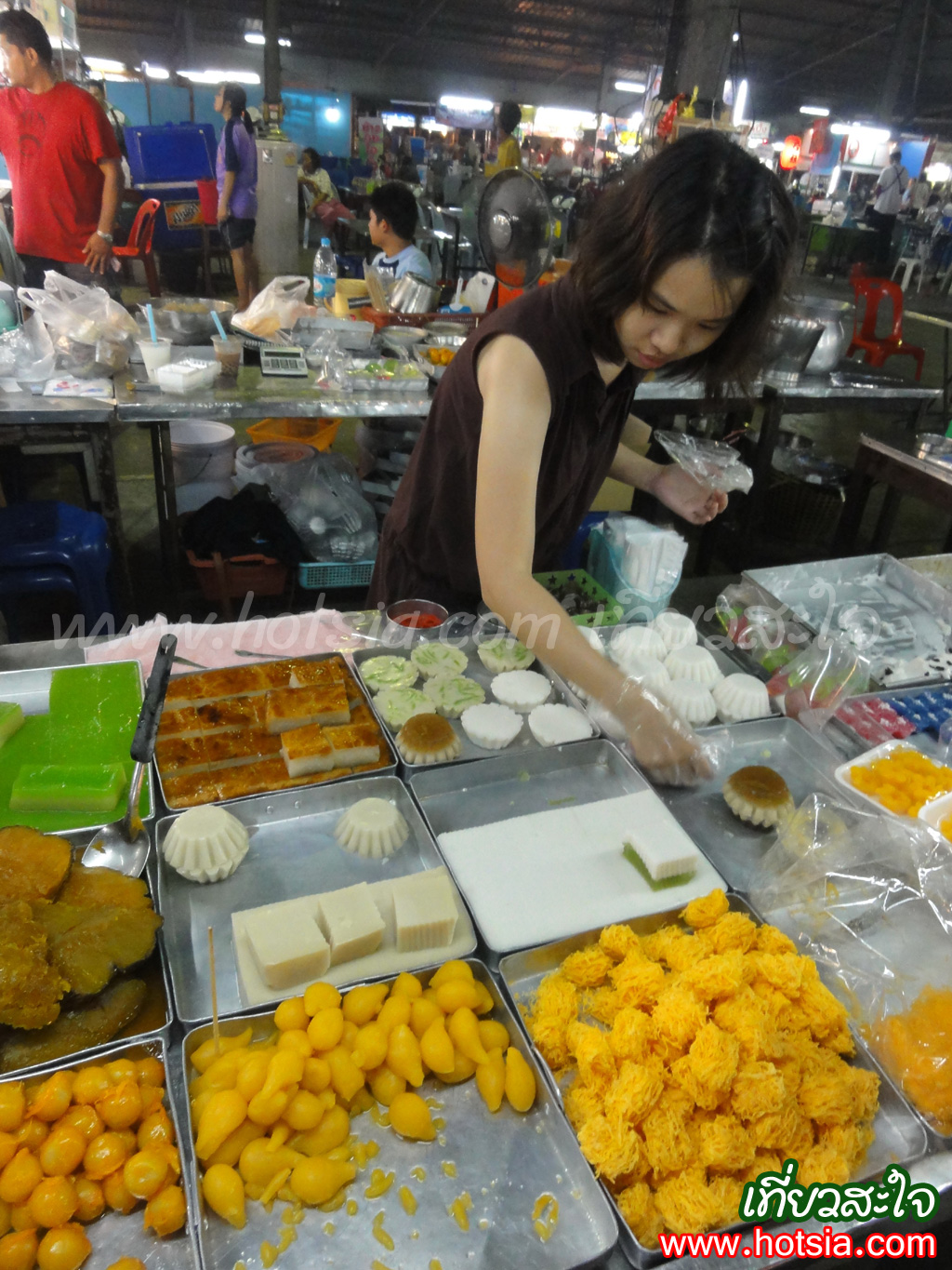 เที่ยวเพชรบุรี ตลาดโต้รุ่งเพชรบุรี