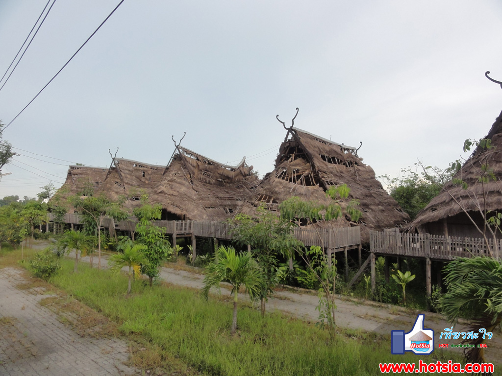 เที่ยวเพชรบุรี หมู่บ้านลาวโซ่ง เขาย้อย