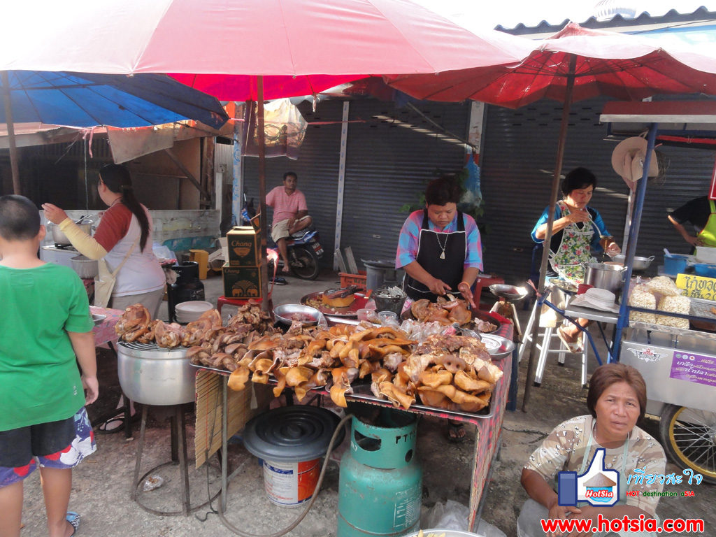 เที่ยวเพชรบุรี ตลาดหน้าวัดยาง เพชรบุรี