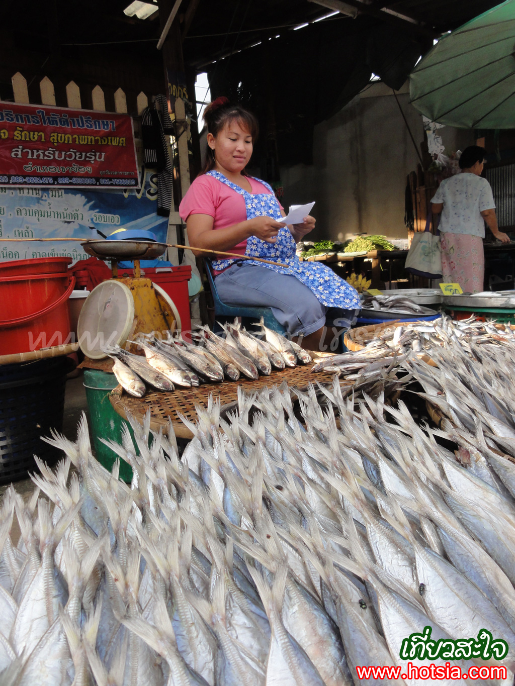 เที่ยวเพชรบุรี ตลาดหน้าวัดยาง เพชรบุรี