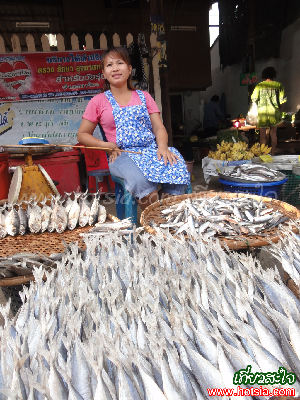 เที่ยวเพชรบุรี ตลาดหน้าวัดยาง เพชรบุรี