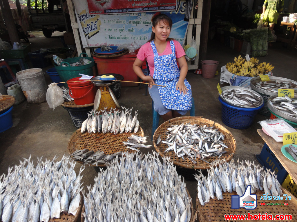 เที่ยวเพชรบุรี ตลาดหน้าวัดยาง เพชรบุรี