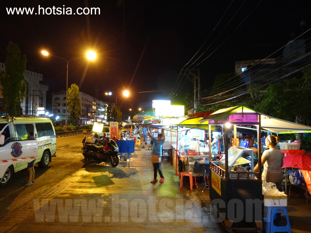 พิษณุโลก ตลาดโต้รุ่งพิษณุโลก