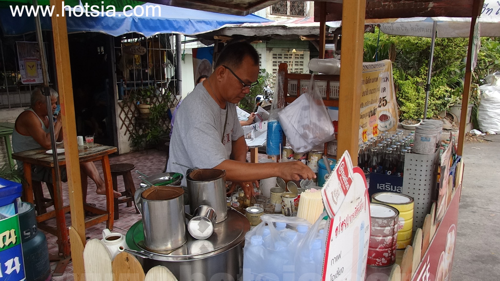 เที่ยวพิษณุโลก ร้านกาแฟโบราณแนะนำในพิษณุโลก