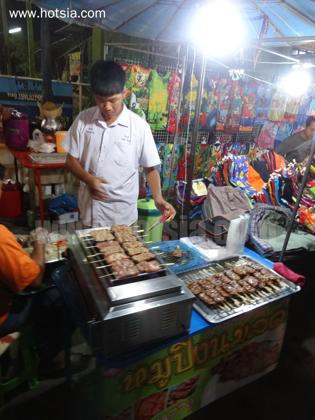 เที่ยวพิษณุโลก ถนนคนเดินพิษณุโลก