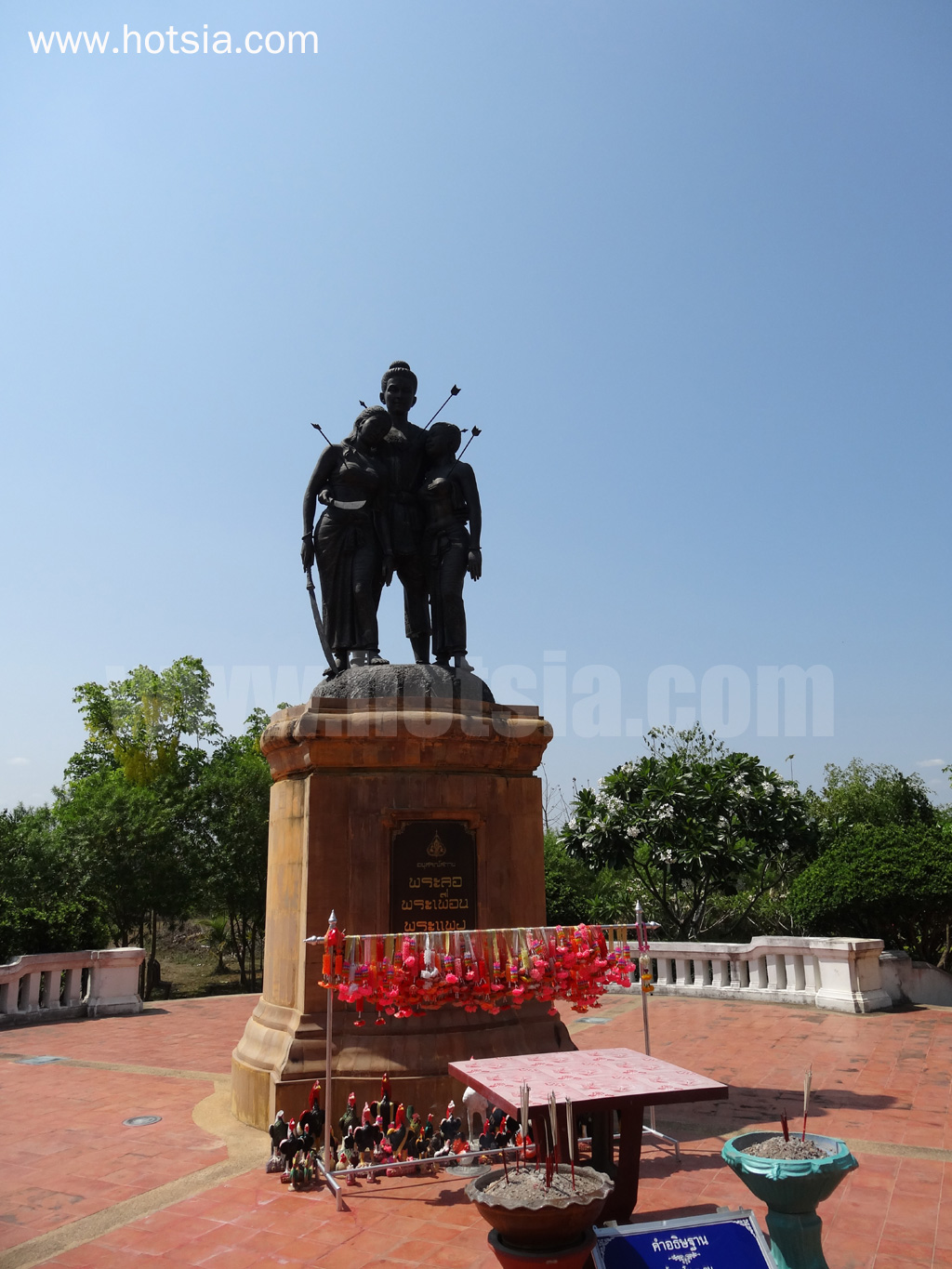 เมืองแพร่ อุทยานลิลิตพระลอ อำเภอสอง จังหวัดแพร่