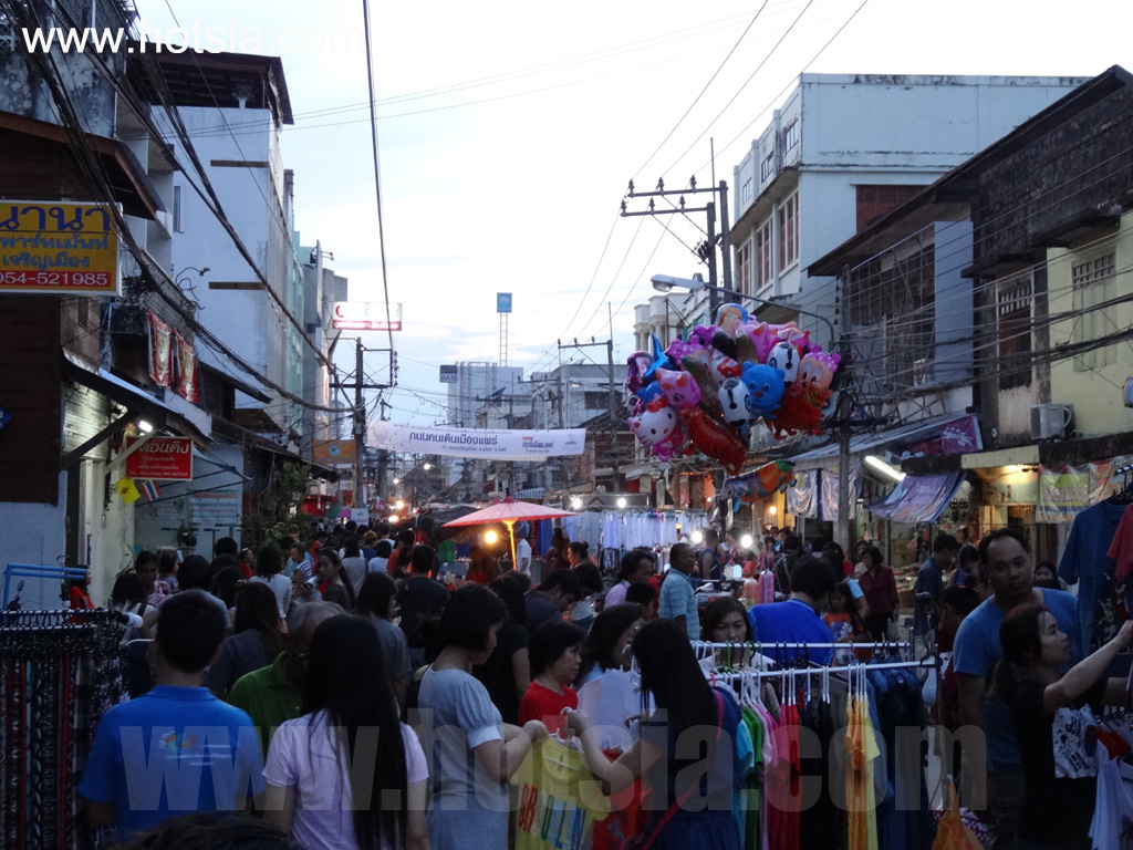เมืองแพร่ ถนนคนเดินเมืองแพร่