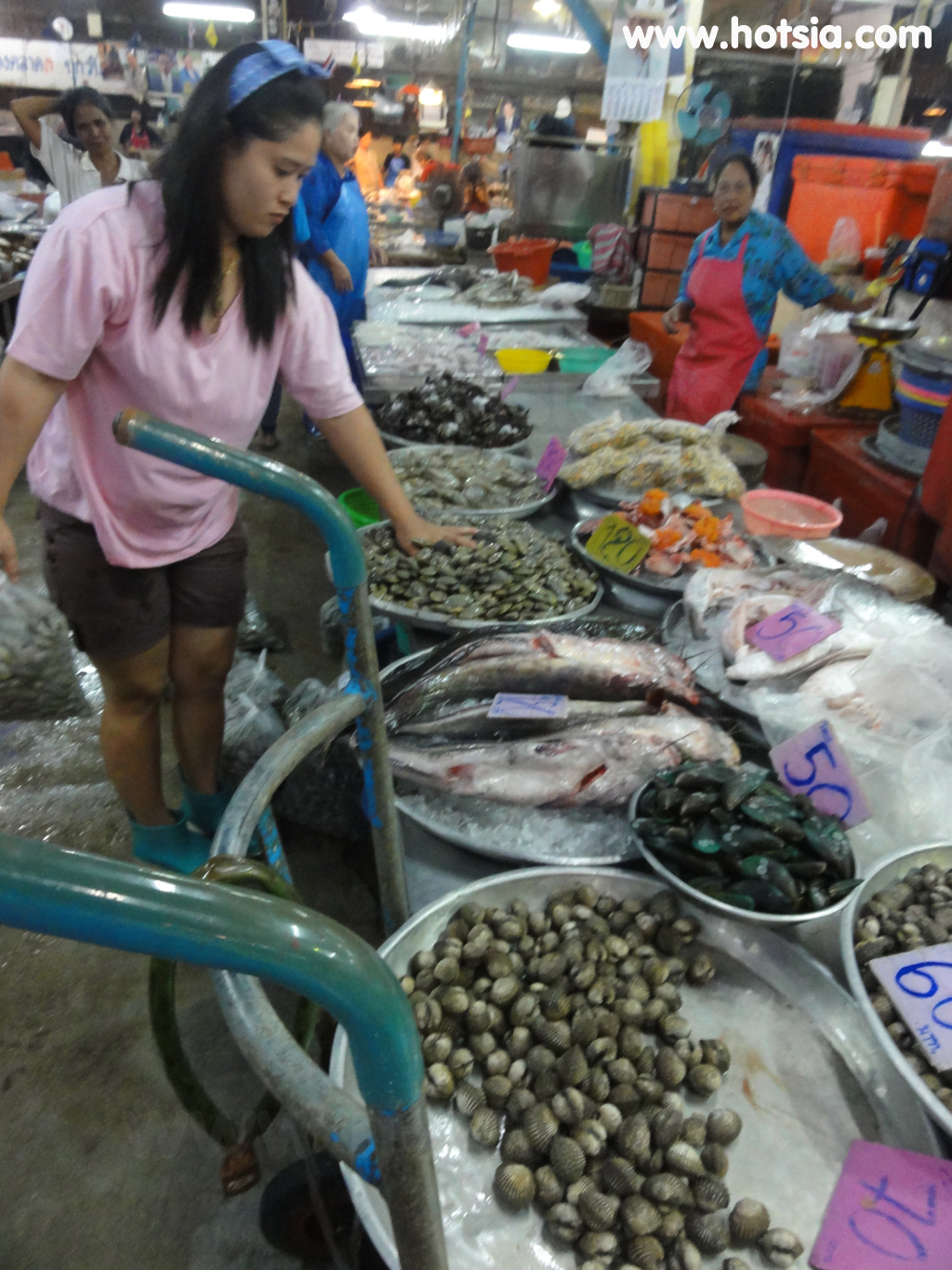 เที่ยวประจวบฯ หัวหิน ตลาดเช้าหัวหิน
