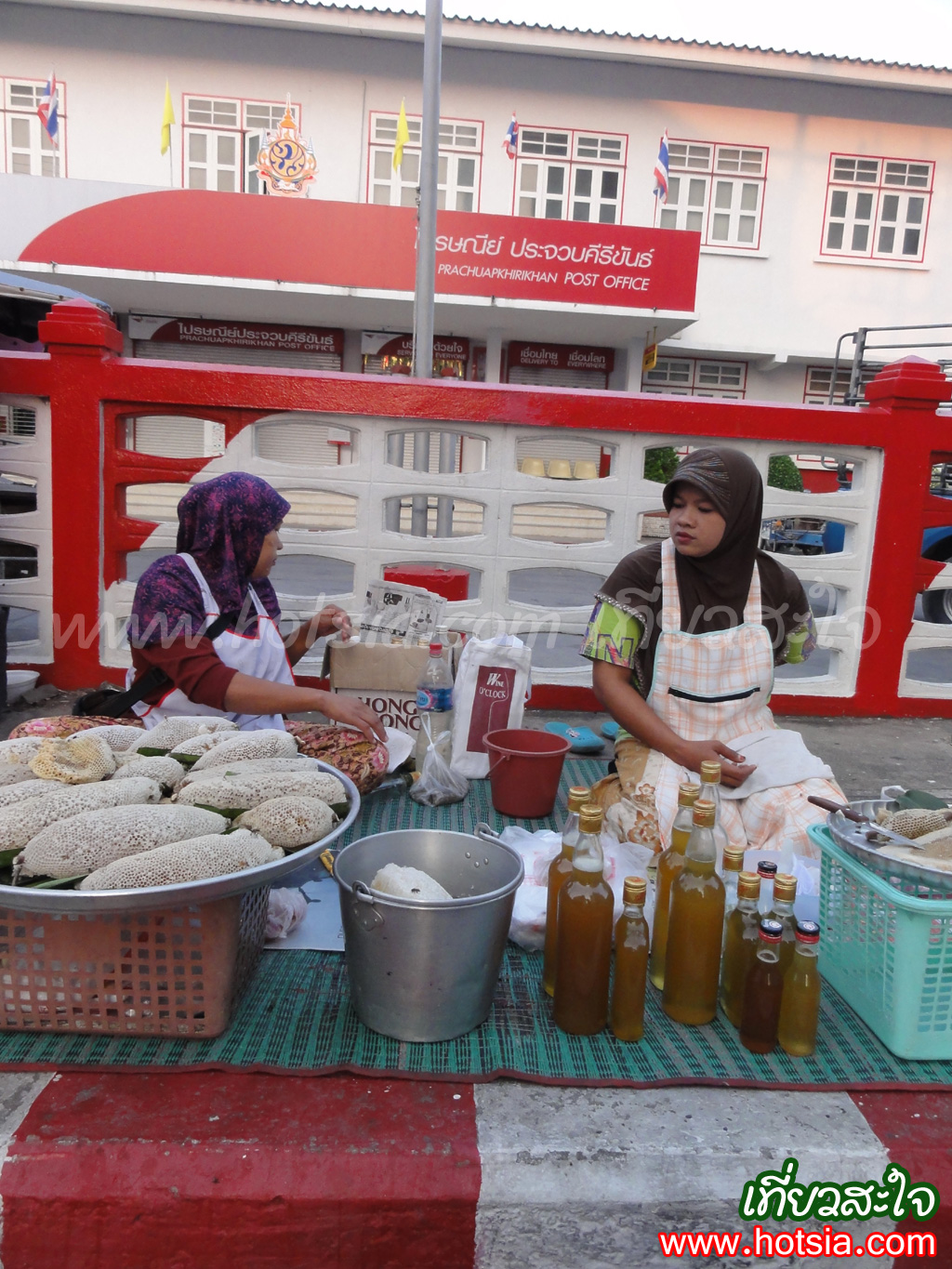 เที่ยวประจวบฯ ตลาดเช้าประจวบฯ
