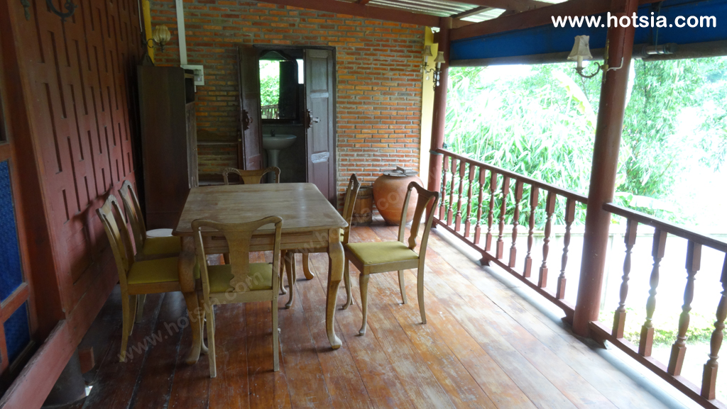 ราชบุรี โฮมสเตย์บ้านทรงไทย ริมแม่น้ำแม่กรอง บ้านโป่ง