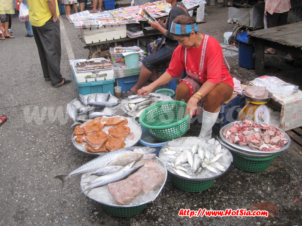 ระยอง ตลาดวัดลุ่มจังหวัดระยอง