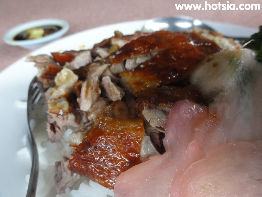 เที่ยวร้อยเอ็ด หมูกรอบร้านปักกิ่งอบน้ำผึ้ง ร้อยเอ็ด