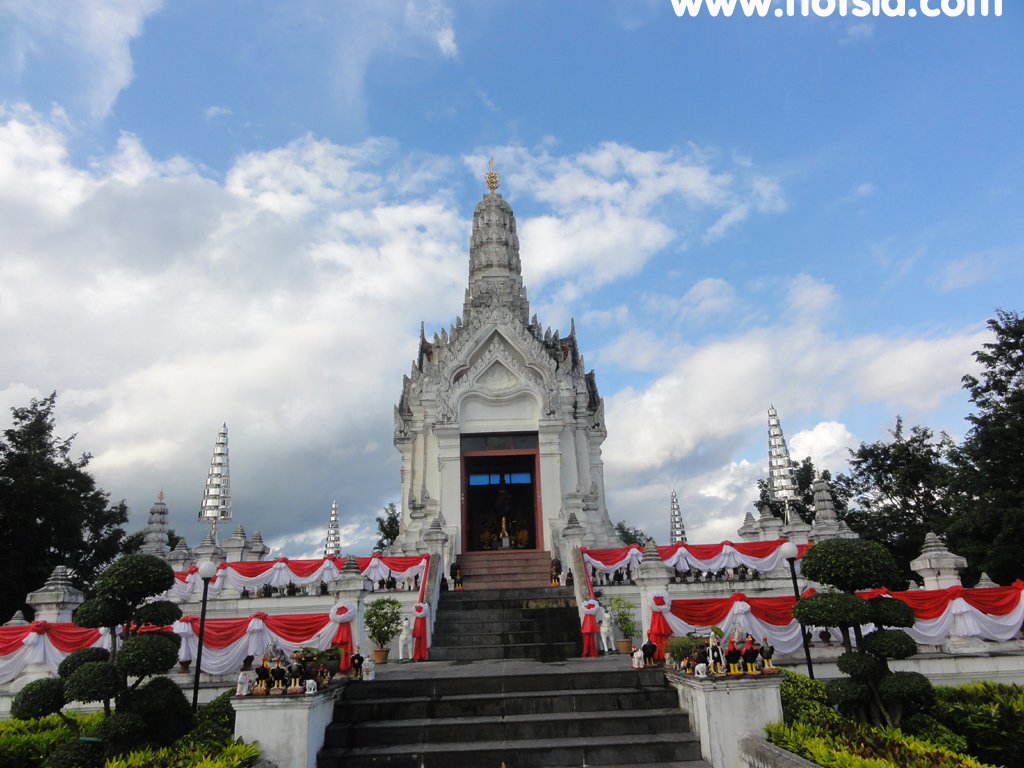 เที่ยวจังหวัดสระแก้ว หลักเมืองสระแก้ว