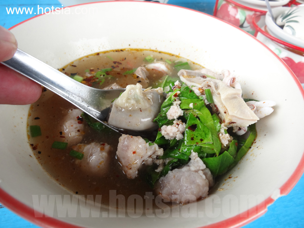 สมุทรปราการ ก๋วยเตี๋ยวเฮียดำบางบ่อ