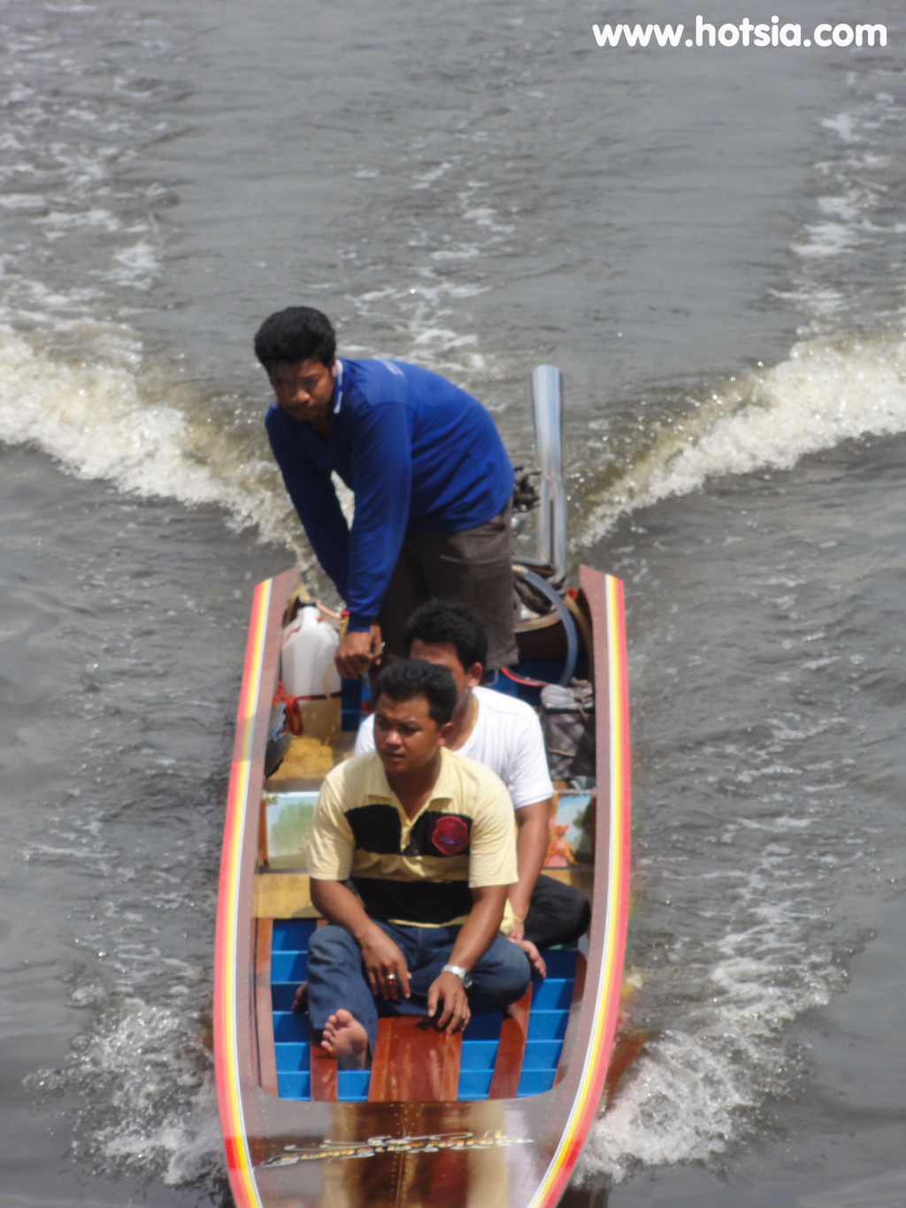 เที่ยวสมุทรปราการ แข่งเรือบางพลี