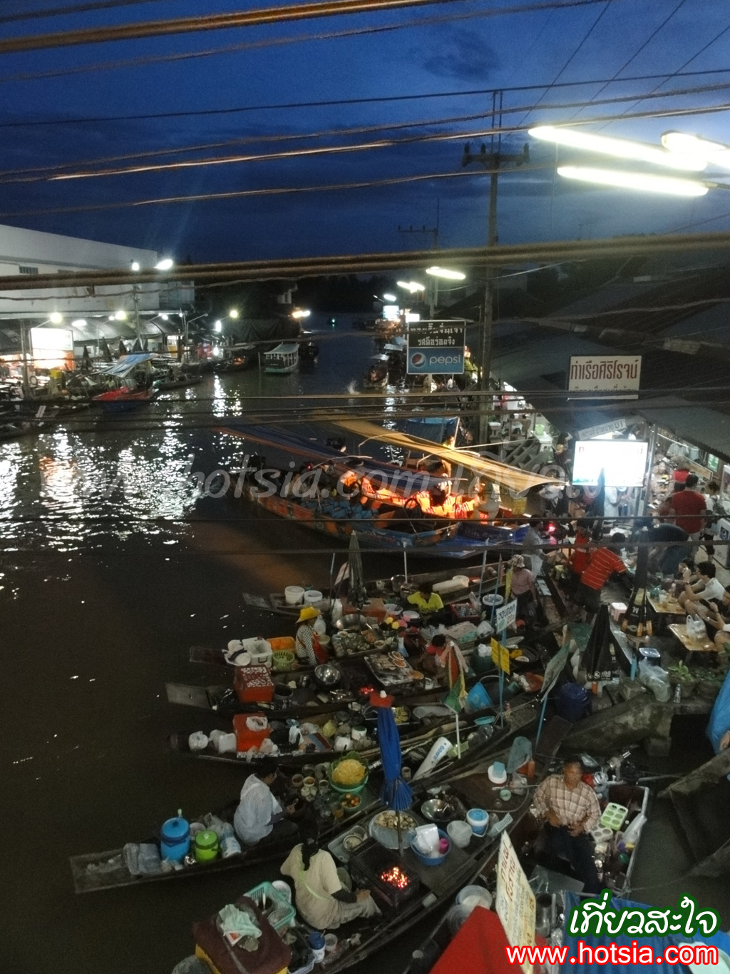 เที่ยวสมุทรสงคราม เที่ยวกลางคืนตลาดน้ำอัมพวา