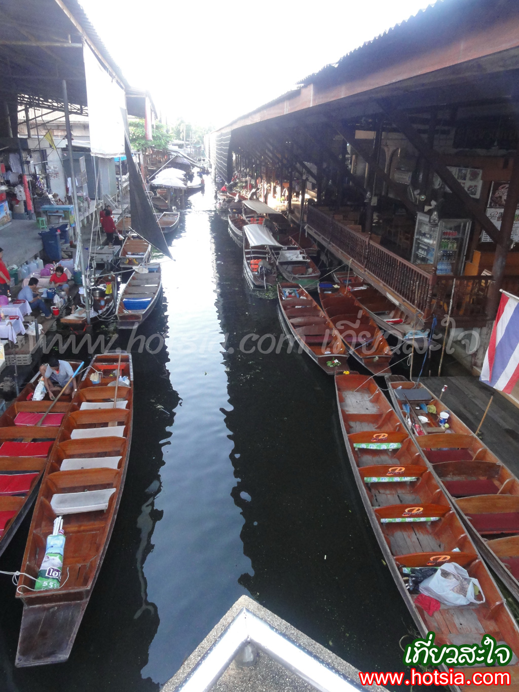 เที่ยวสมุทรสงคราม ตลาดน้ำดำเนินสะดวก
