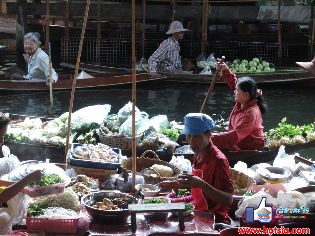เที่ยวสมุทรสงคราม ตลาดน้ำดำเนินสะดวก