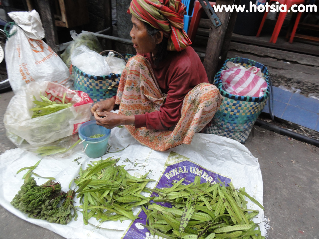 ศรีสะเกษ ตลาดเช้าศรีสะเกษ