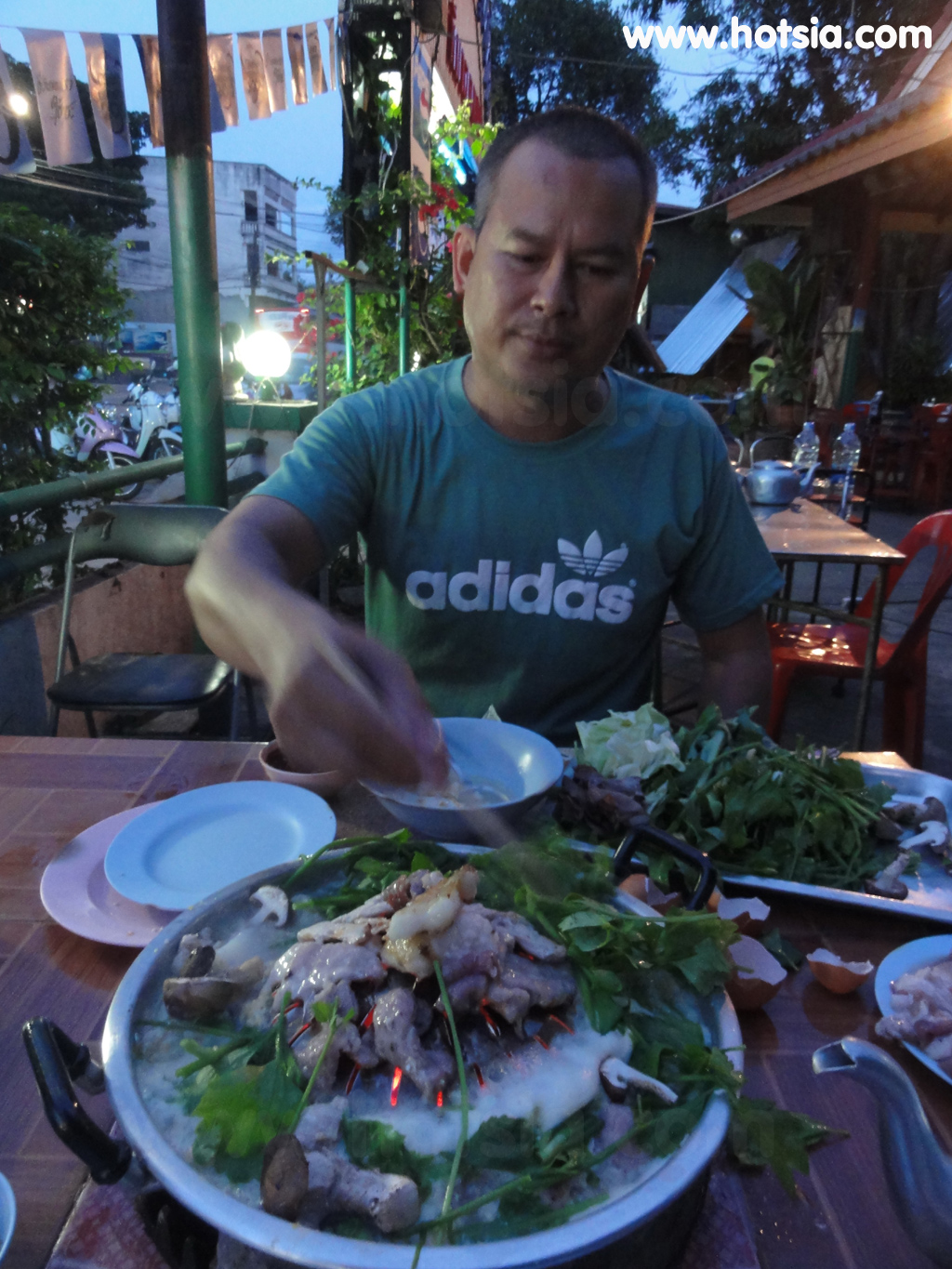 ศรีสะเกษ เพชรลำภูเนื้อย่างเกาหลี ศรีสะเกษ