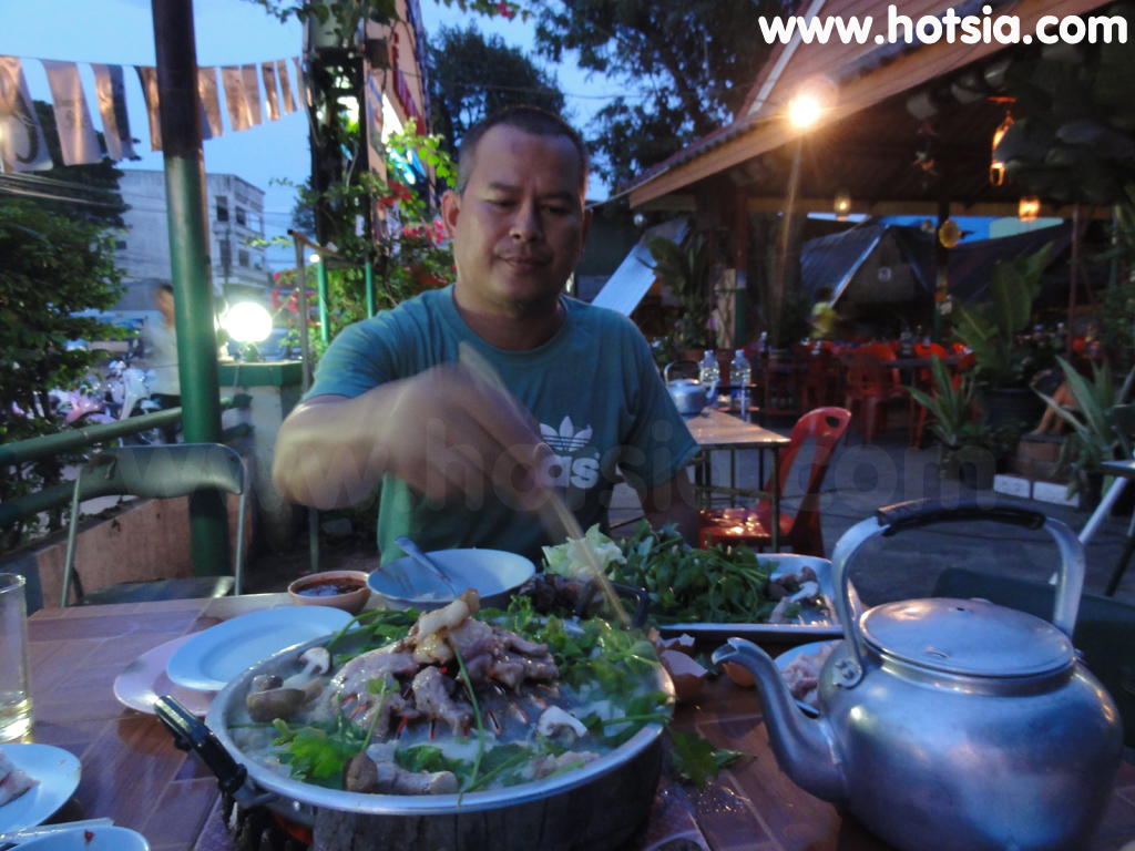ศรีสะเกษ เพชรลำภูเนื้อย่างเกาหลี ศรีสะเกษ