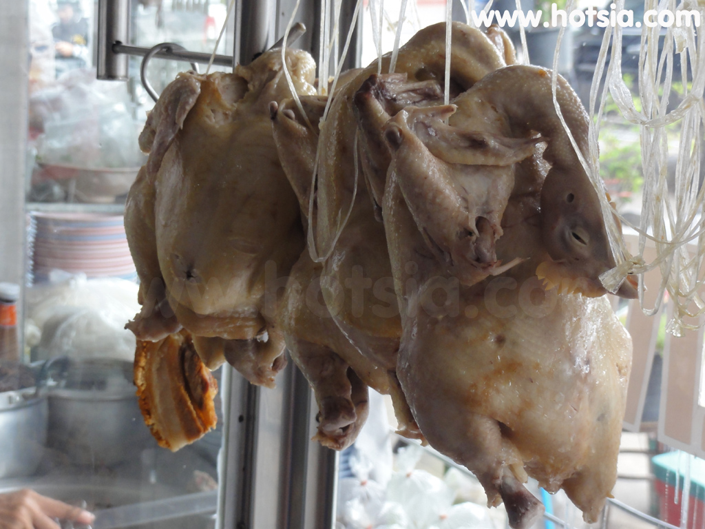 ศรีสะเกษ โอเคเป็ดตุ๋น ข้าวมันไก่โอต๋อง