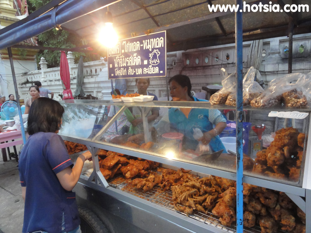 เที่ยวสุโขทัย ตลาดเย็นสุโขทัย