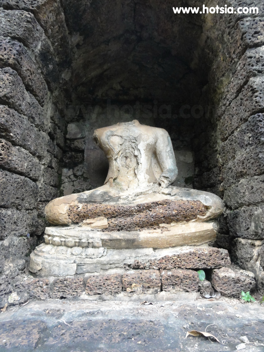 เที่ยวสุโขทัย เที่ยวอุทยานประวัติศาสตร์ศรีสัชนาลัย