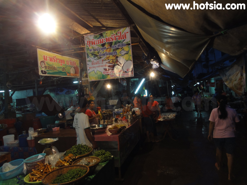 เที่ยวสุโขทัย ตลาดเช้าศรีสัชนาลัย