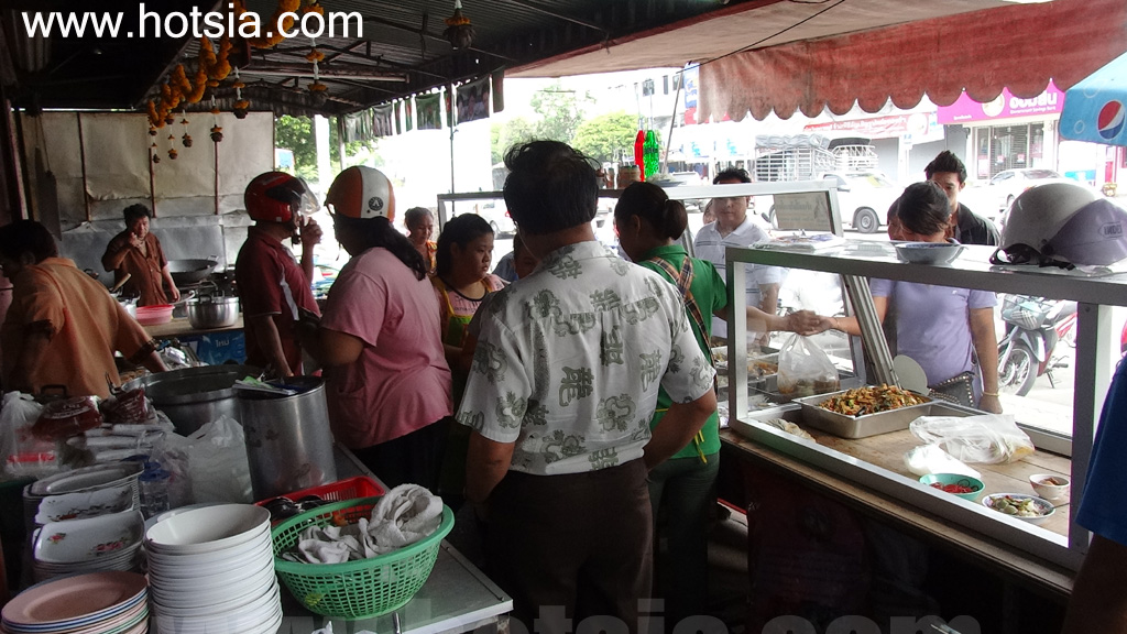 สุพรรณบุรี ร้านข้าวแกงบ้านนอกรสเด็ด สุพรรณ
