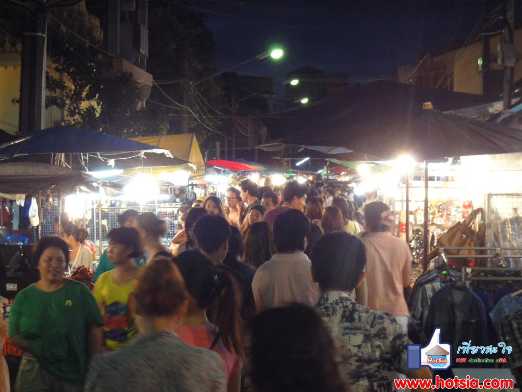 เที่ยวสุราษฎร์ธานี ขนมจีนตลาดศาลเจ้า