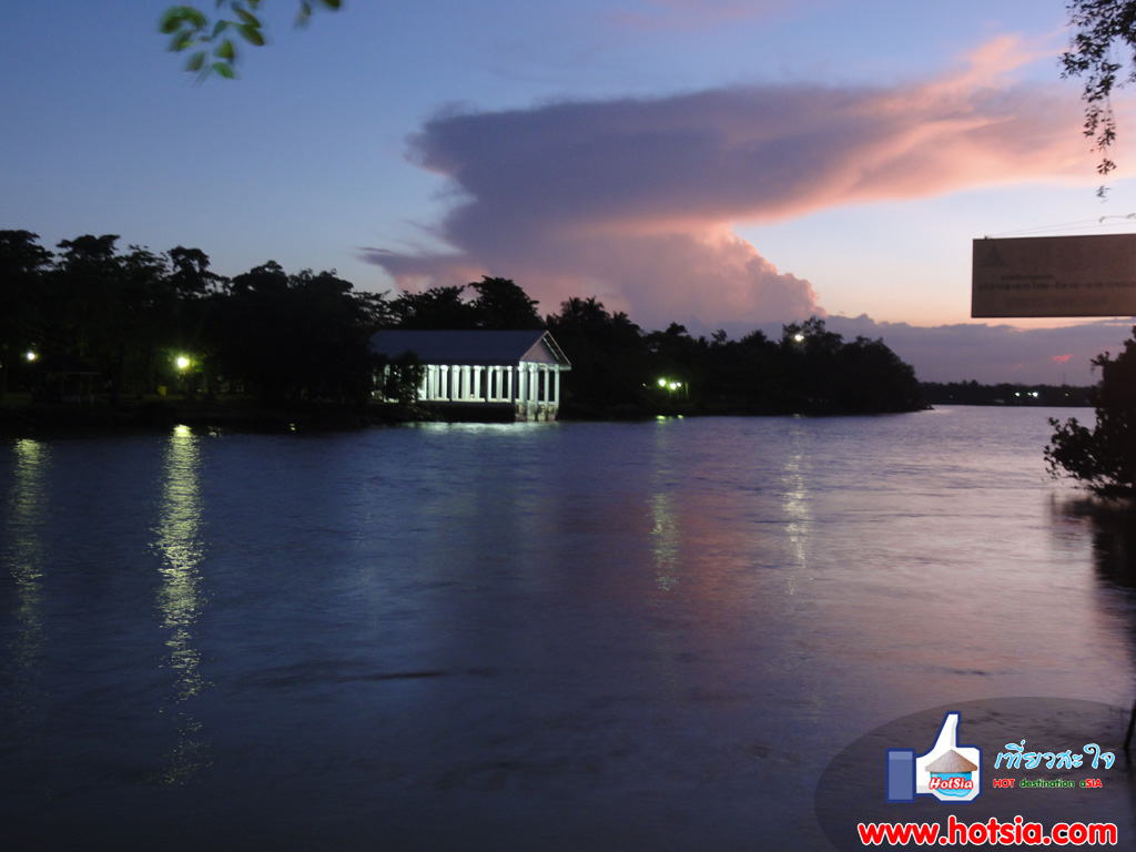 เที่ยวสุราษฎร์ธานี ร้านอาหารครัวชายทุ่ง