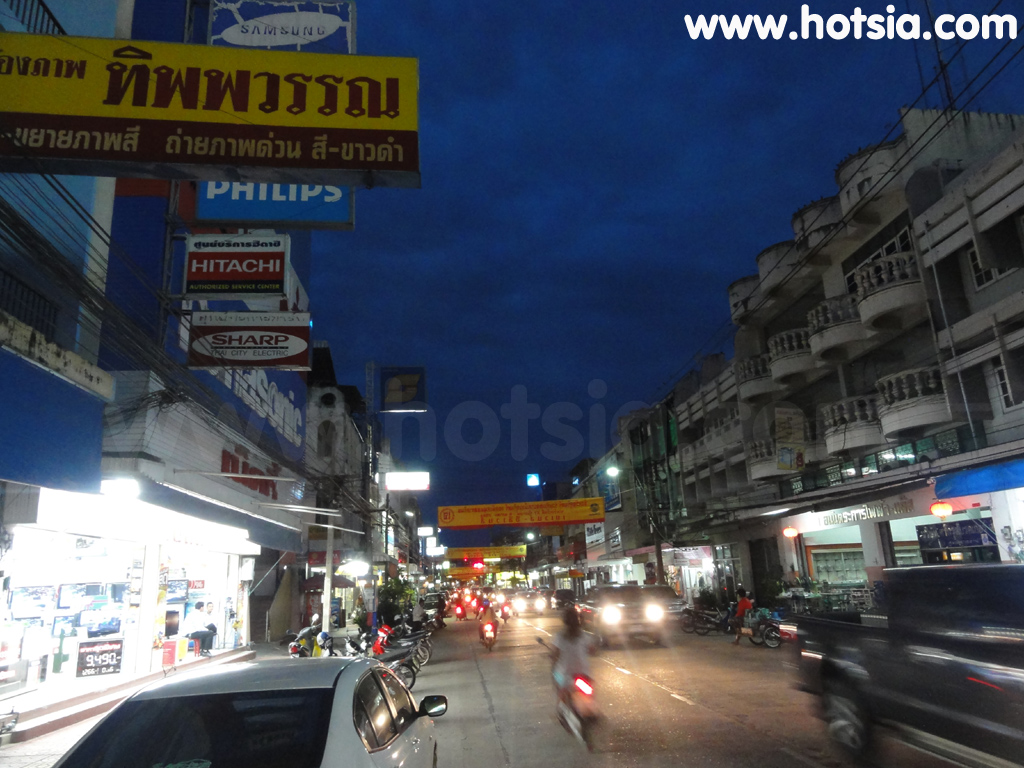 เที่ยวสุรินทร์ ถนนคนเดินสุรินทร์