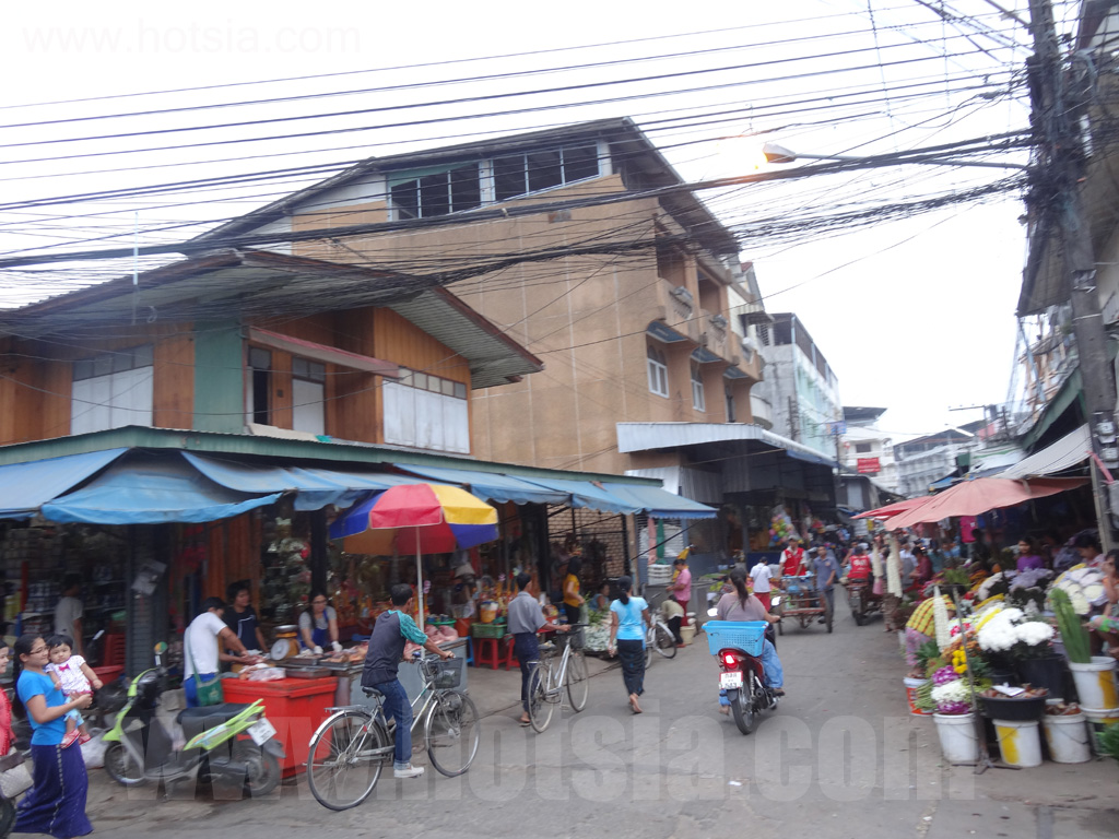 เที่ยวแม่สอด ตลาดเช้าแม่สอด