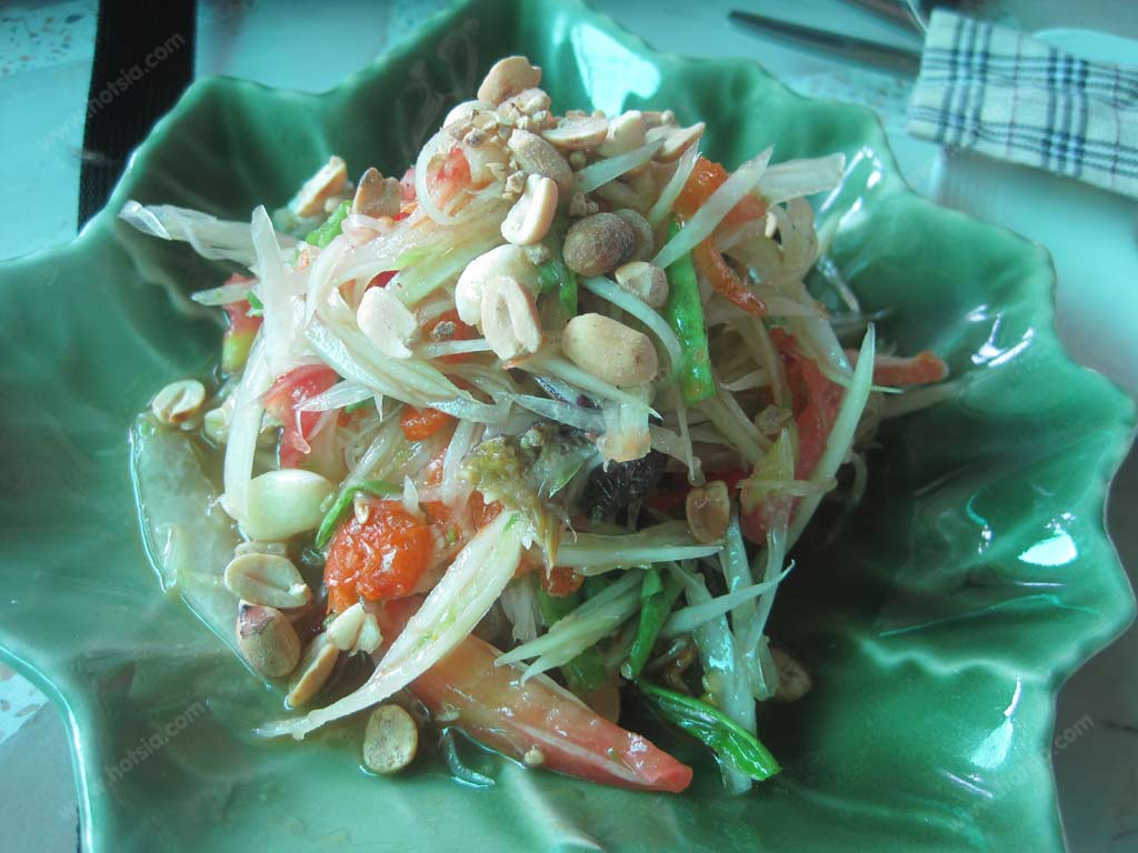 ส้มตำเกาะลอย จังหวัดตาก