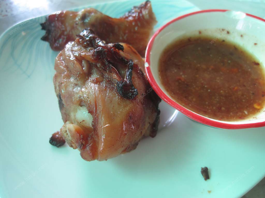 ส้มตำเกาะลอย จังหวัดตาก