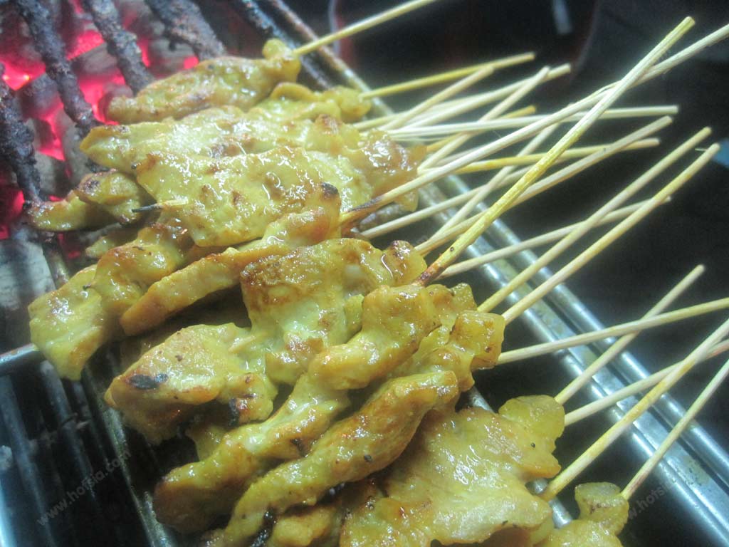 เที่ยวอุบลฯ ตลาดโต้รุ่ง เมืองอุบล