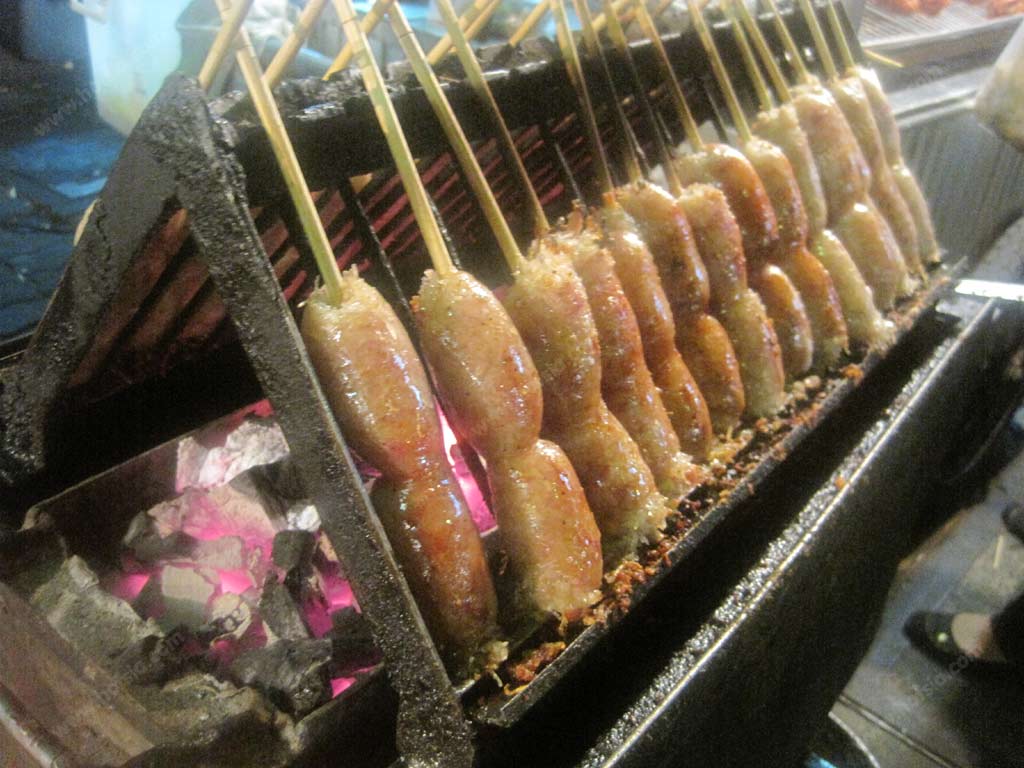 เที่ยวอุบลฯ ตลาดโต้รุ่ง เมืองอุบล