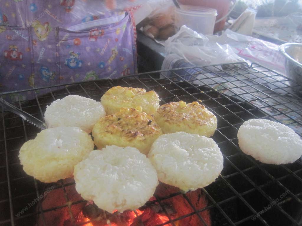 เที่ยวอุบลฯ ข้าวจี่เมืองอุบล ตลาดใหญ่