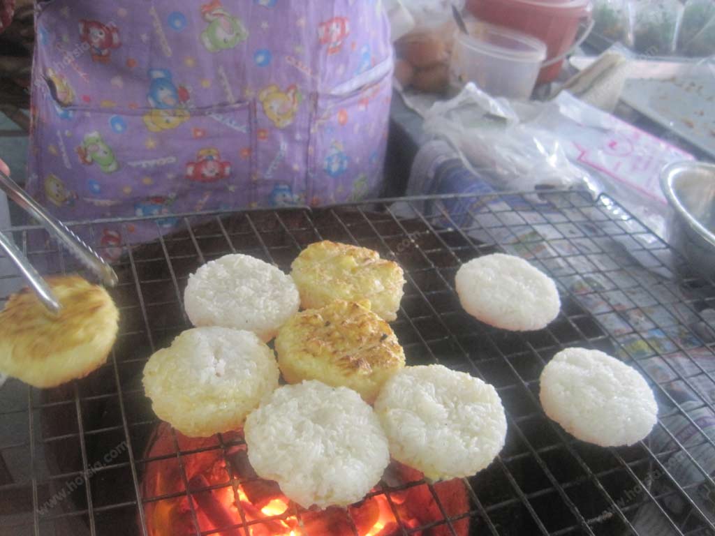 เที่ยวอุบลฯ ข้าวจี่เมืองอุบล ตลาดใหญ่