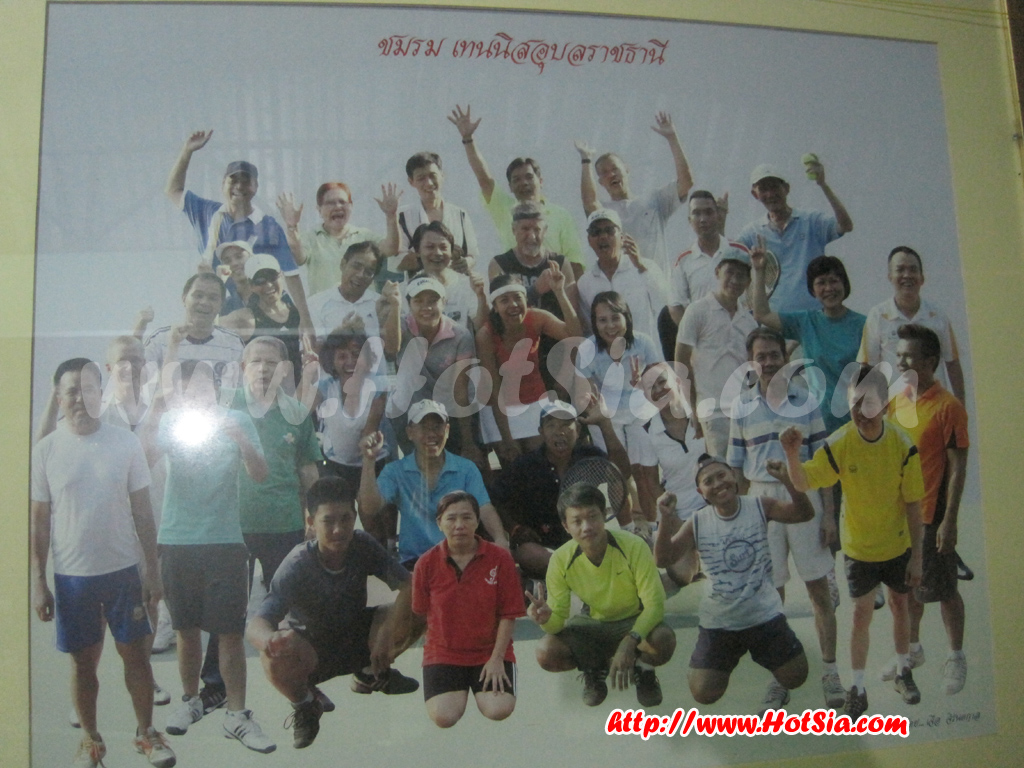 เที่ยวอุบลฯ สนามเทนนิสจังหวัดอุบลราชธานี